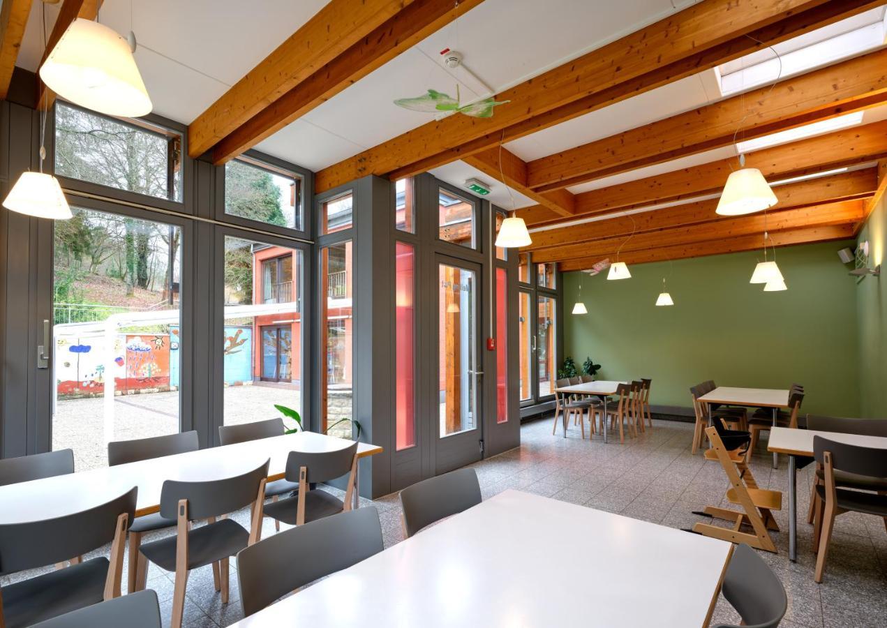 Youth Hostel לארושט מראה חיצוני תמונה